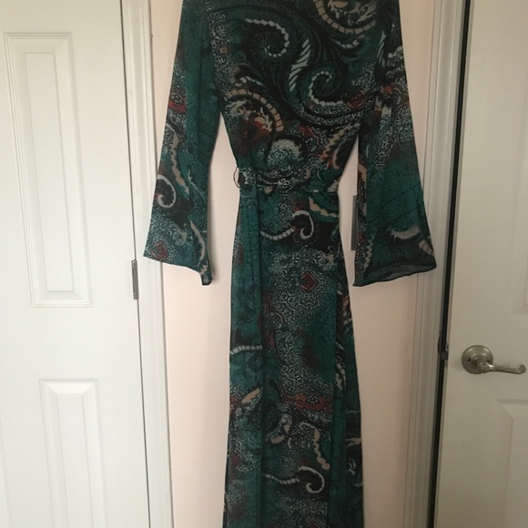 Print Maxi Dress - Picture 9 of 11